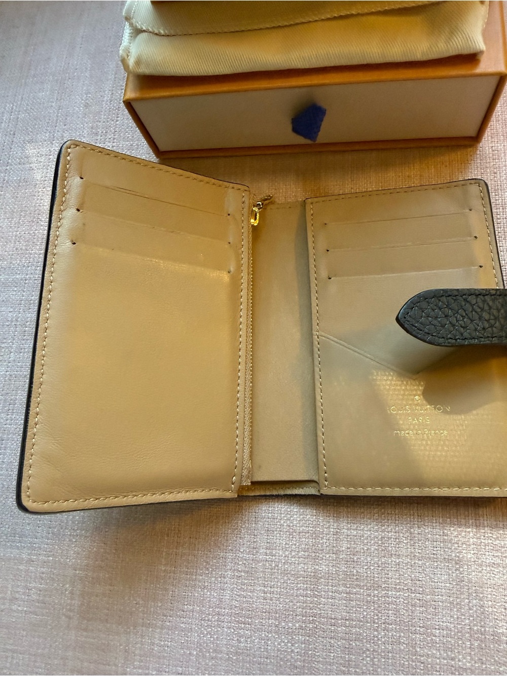 Louis Vuitton Black Leather Wallet with Gold LV Logo - Picture 6 of 10